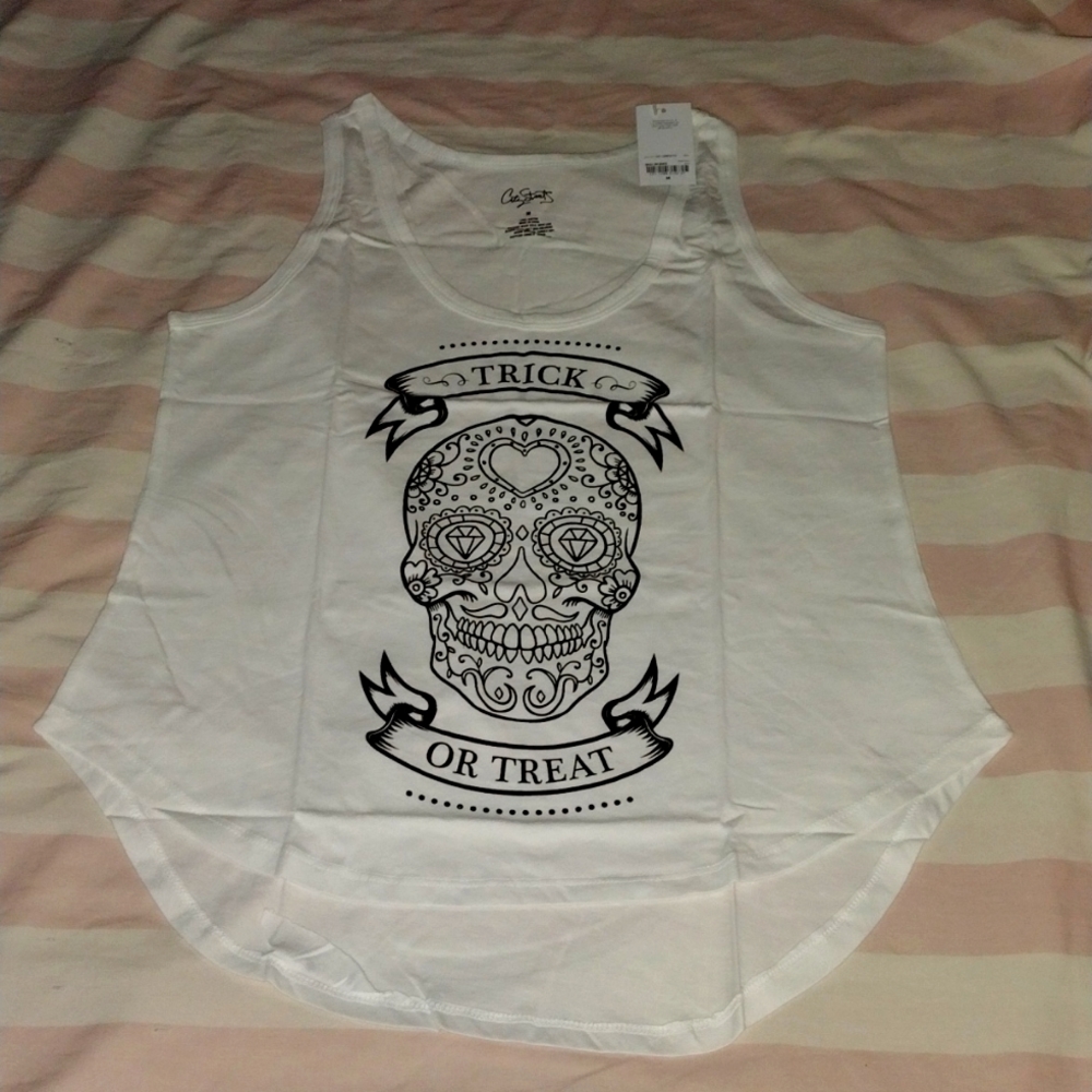 Skull Women Shirt Size M  New